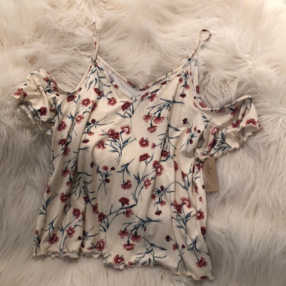 American Eagle Outfitters Tops - 🍁 AE floral cold shoulder top